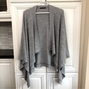 EUC Banana Republic women’s shawl